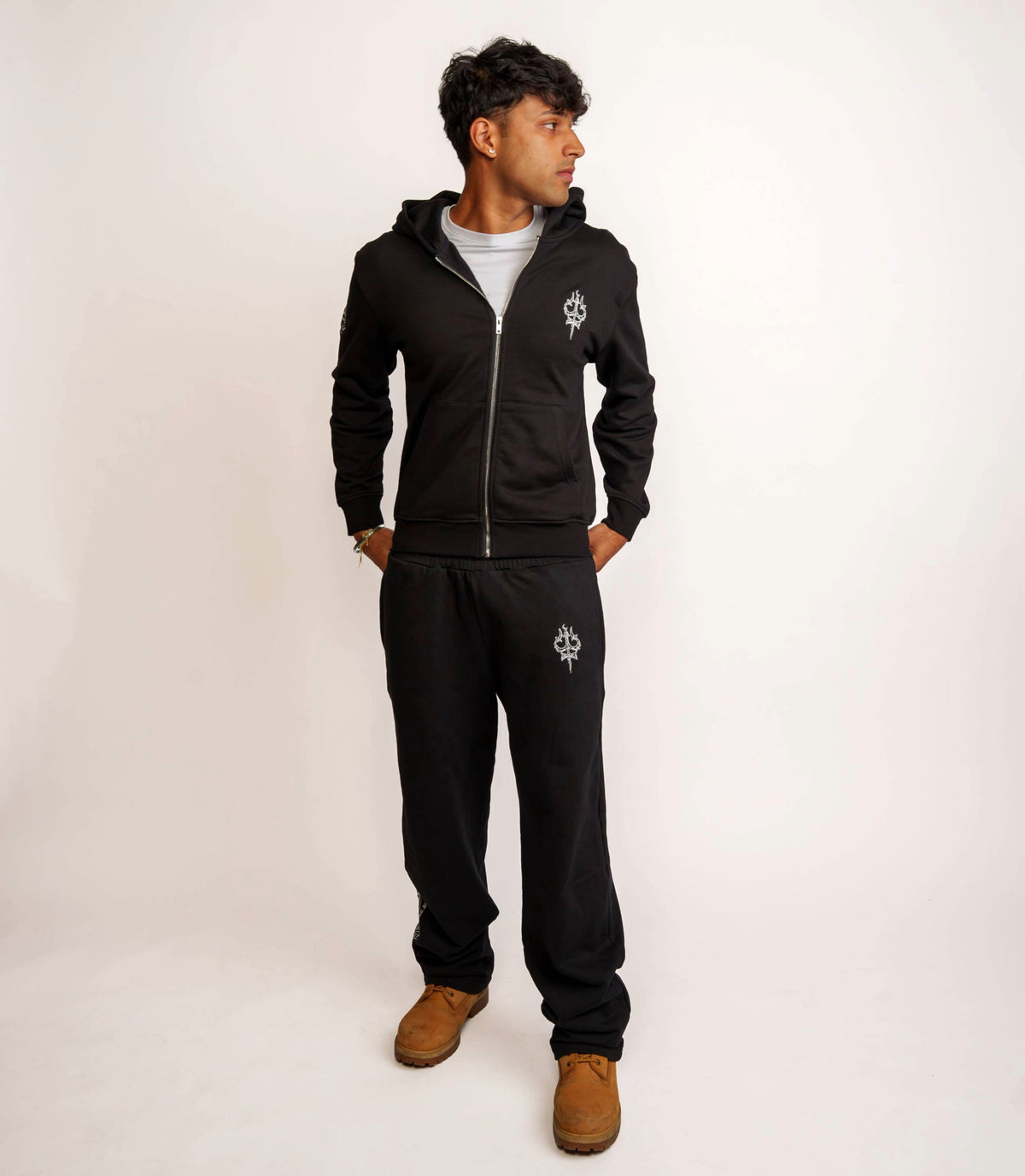 CHAKRA ZIP UP HOODIE BLACK
